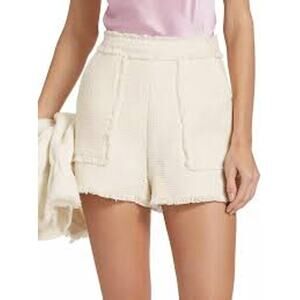 Cinq a Sept Allen High Rise Tailored  Shorts in Cream - Size 6